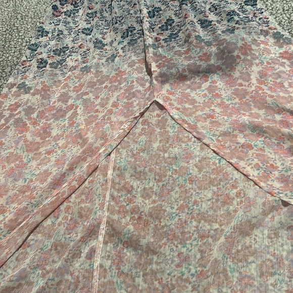 Long flowy Ombré flower dress - Picture 4 of 6